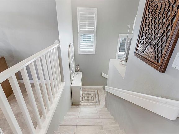 4th image of 4106 Bayhead Dr Unit 201