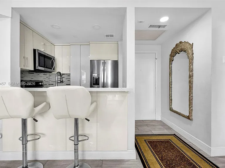 1460 Ocean Dr #305 — Photo 21