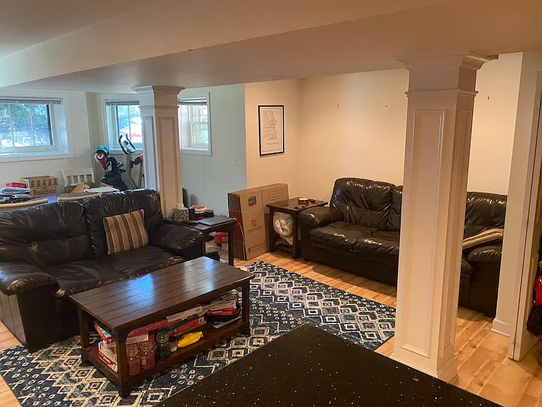 1032 W Oakdale Ave #G — Photo 3
