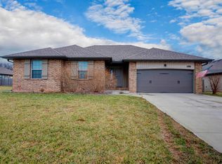 790 N Revolution Ave, Republic, MO 65738