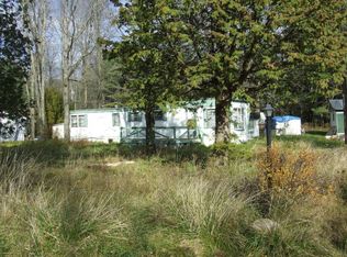 37 Spruce Ave, Willsboro, NY 12996