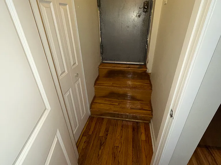 3851 W Ainslie St #G — Photo 4