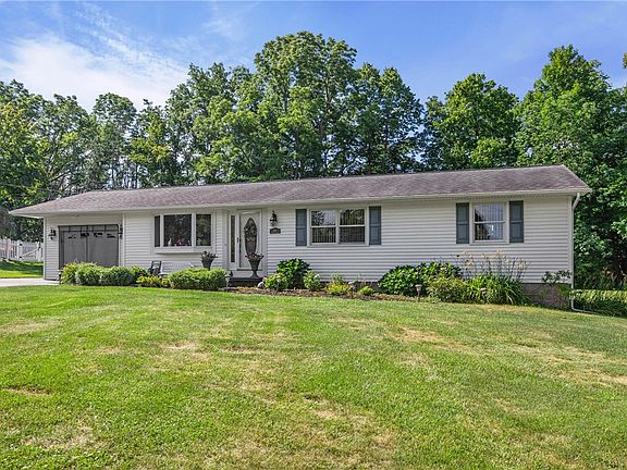 3rd image of 244 Farmview Dr
