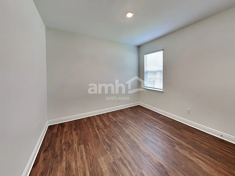 27619 Saint Andrews Ave — Photo 16