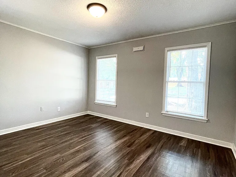 1314 Randall Dr — Photo 9
