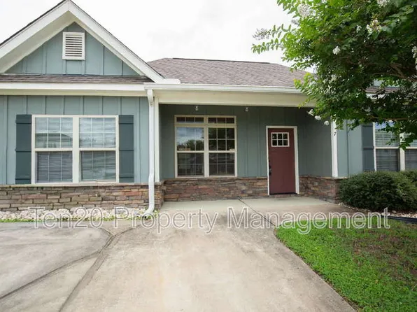 7 Vineyard Dr, Phenix City, AL 36869