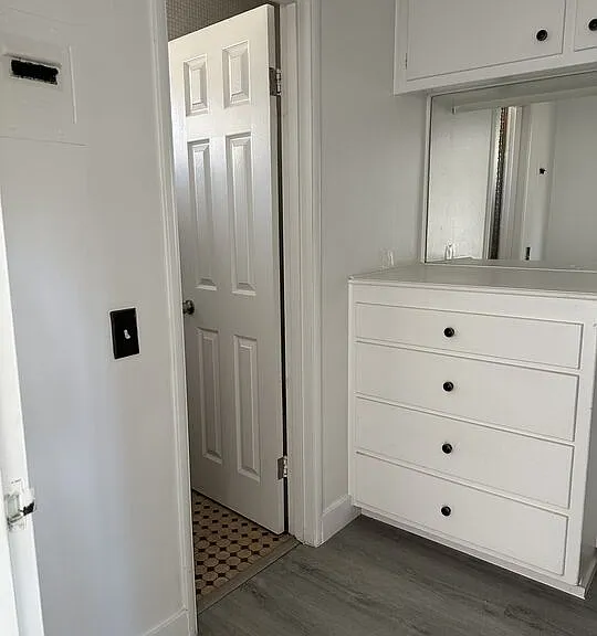 9018 Keith Ave — Photo 10