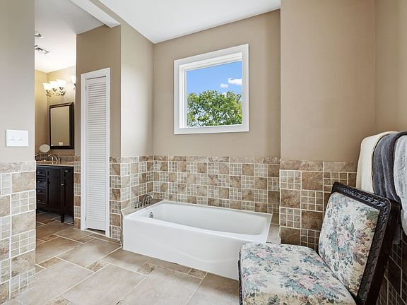 32nd image of 4376 Trousdale Ln