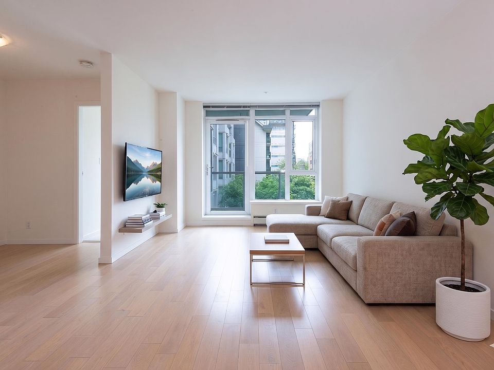 1st image of 1887 Crowe St #301