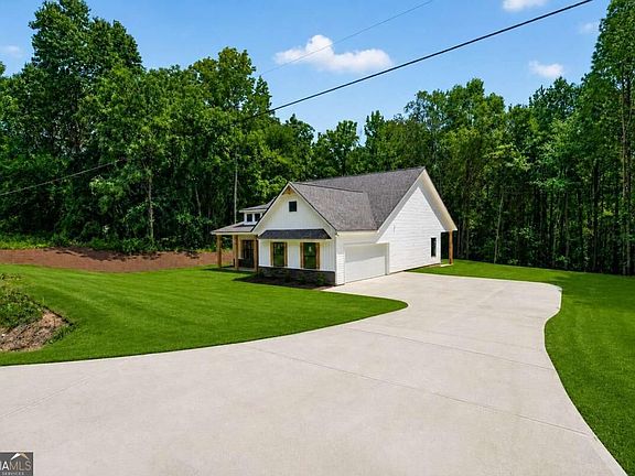 3rd image of 338 Dunn Rd