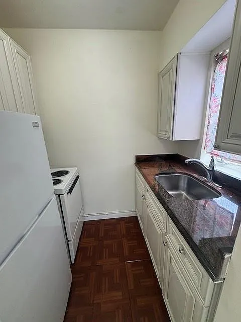 1 bed, 1.0 bath, 580 sqft, $1,350 — Photo 2