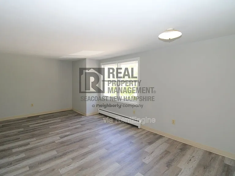 28 Ivy Ln #12 — Photo 2