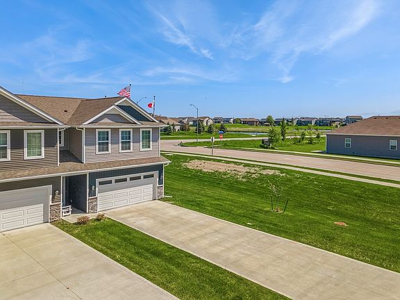 3rd image of 2602 NW 35th Ln