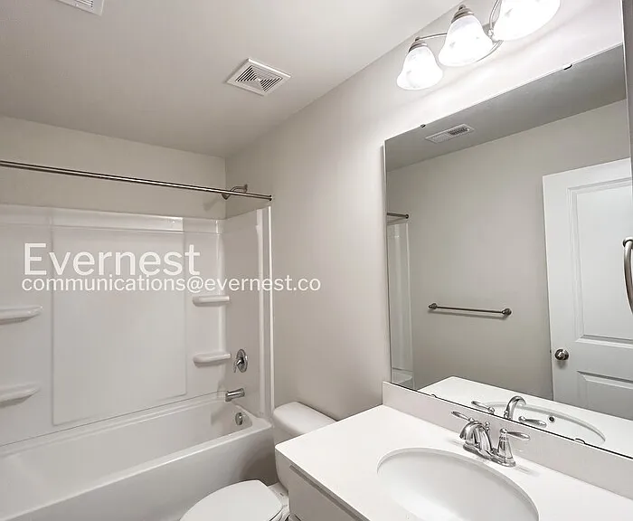 218 Lee St — Photo 18