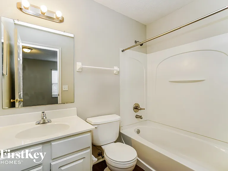 714 Keltoncrest Dr — Photo 10