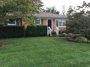 5702 Whispering Hills Blvd, Louisville, KY 40219