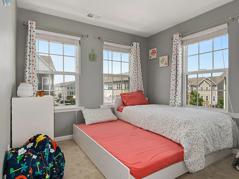 44 Truman Dr — Photo 36