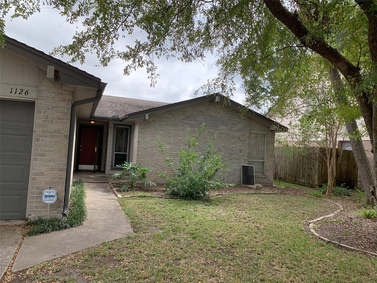 3 bed, 2.0 bath, 1508 sqft, $1,700 — Photo 3