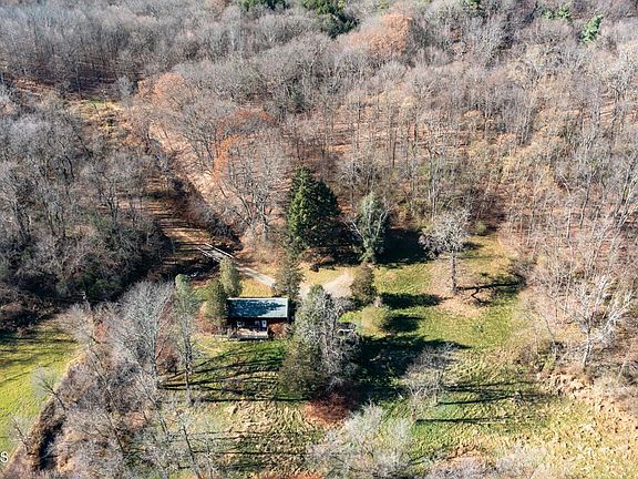 2nd image of 1111 Van Hoesen Rd