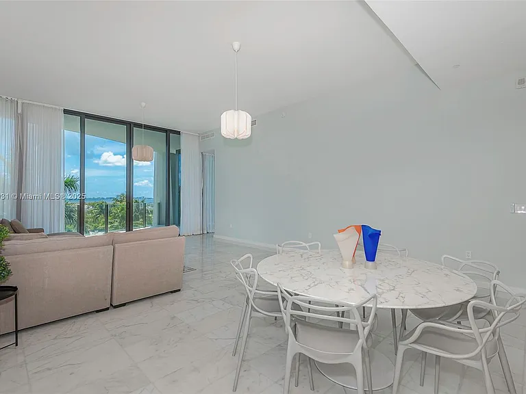 2821 S Bayshore Dr #7B — Photo 6