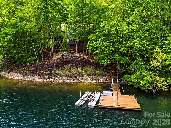 3rd image of 60 Shoreline Dr