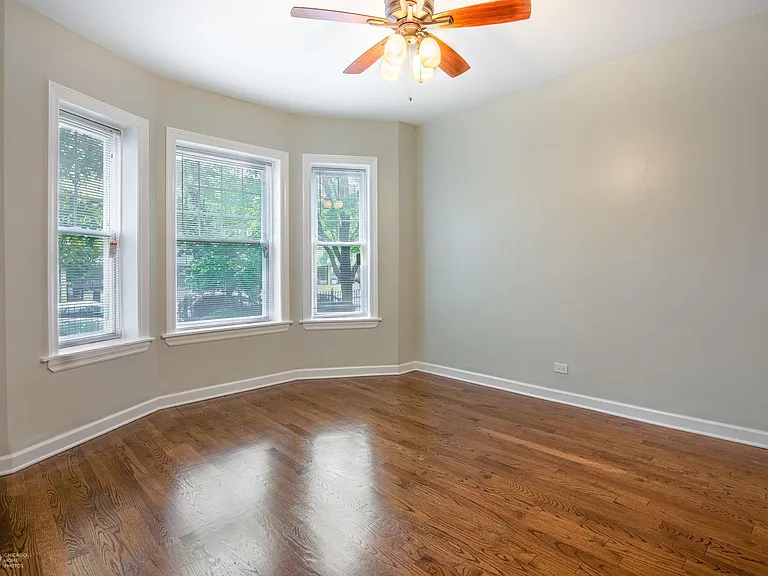 4540 N Sheridan Rd #1 — Photo 2
