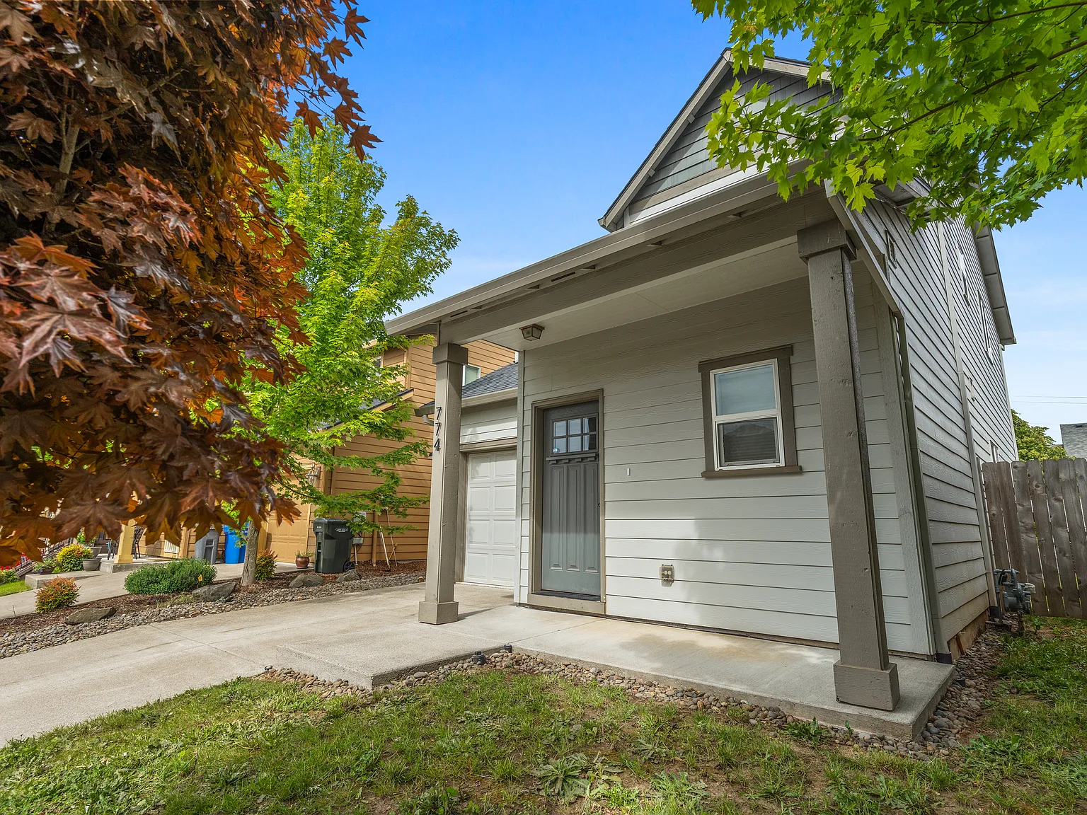 3 bed, 2.5 bath, 1419 sqft, $2,450 — Photo 2