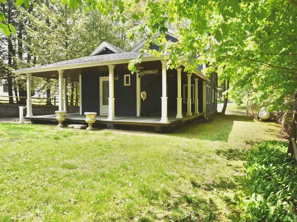 (undisclosed Address), Housatonic, MA 01236