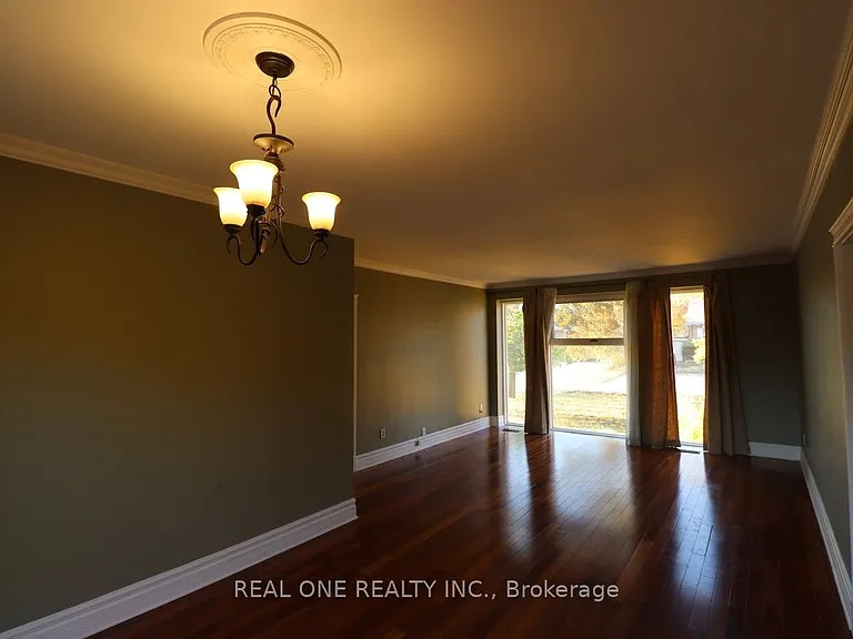 130 Mayfield Dr — Photo 7