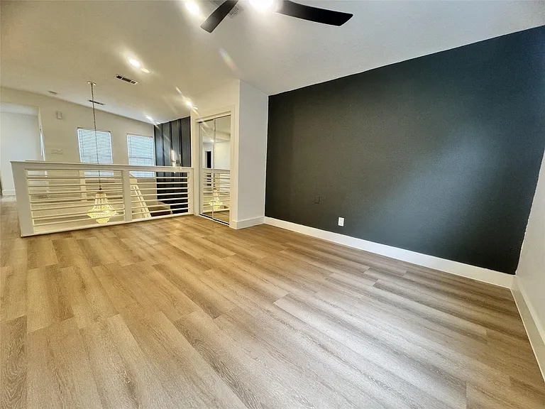 516 S Post Oak Ln #9 — Photo 24