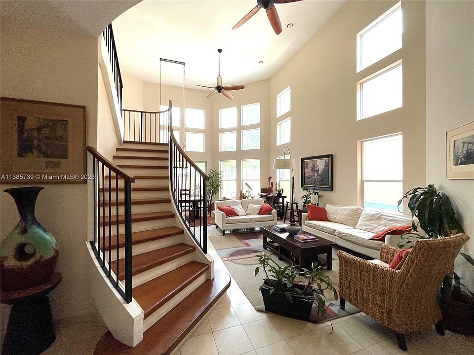 1st image of 20758 NE 37th Ave