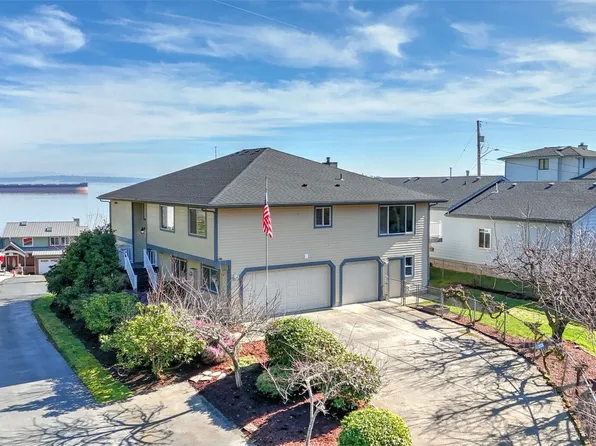 8266 E Caraway Road, Port Orchard, WA 98366