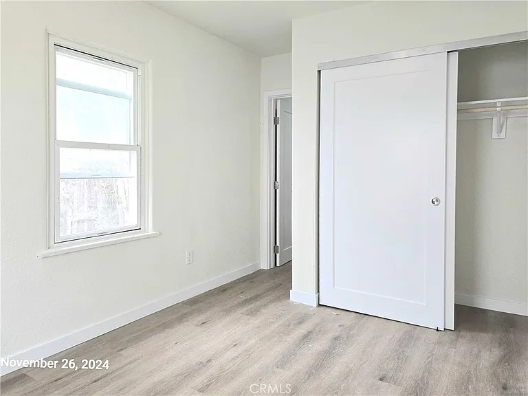 10916 S Inglewood Ave #1/2 — Photo 15