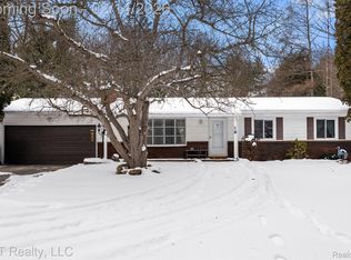 7192 Torrey Rd, Swartz Creek, MI 48473