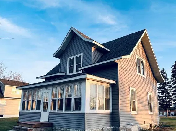 103 E 4th St, Cyrus, MN 56323