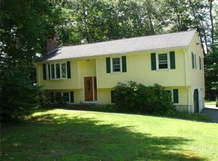 3 Rock Rd, Tyngsboro, MA 01879