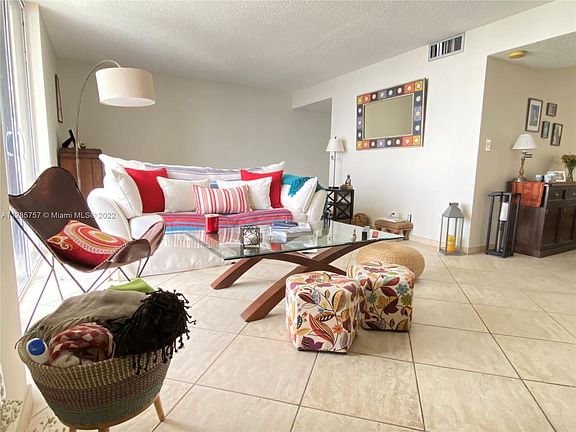 2nd image of 18181 NE 31st Ct APT 1110