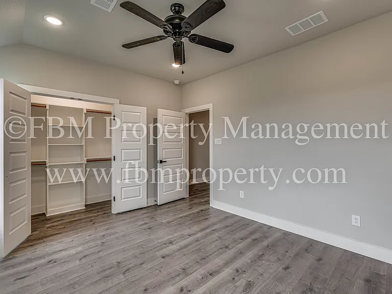 912 Cooksey Ct #B — Photo 13