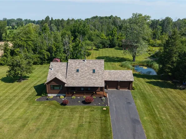 4440 Brick Schoolhouse Rd, Hamlin, NY 14464