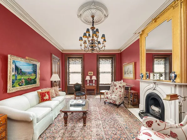 23 E 37th St, New York, NY 10016