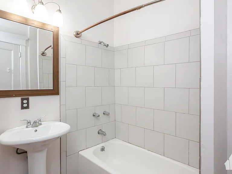 941 W Windsor Ave #3 — Photo 11