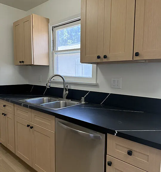 1154 N Orange Grove Ave #1/2 — Photo 7