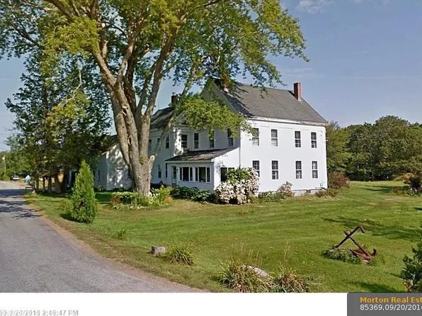 6 Lookout Point Rd, Harpswell, ME 04079