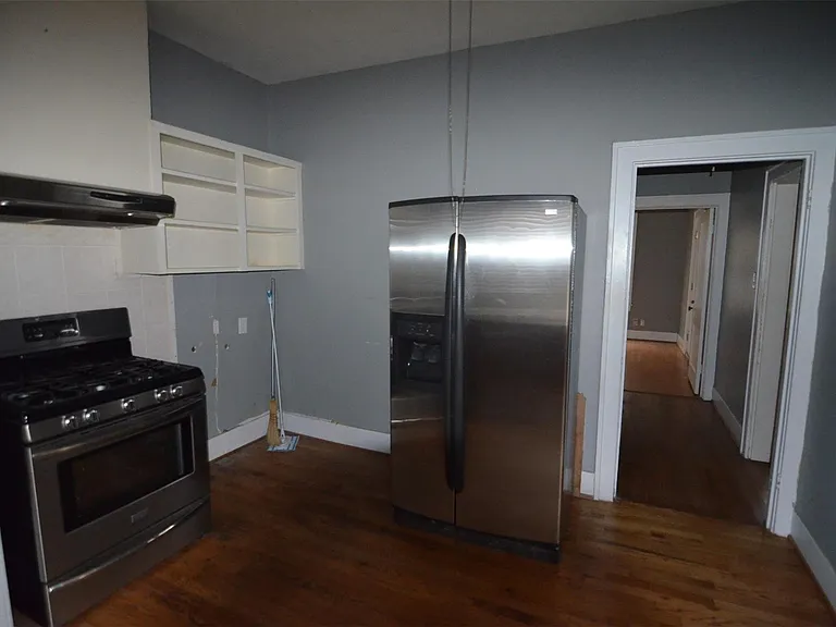 321 Dorchester St — Photo 6