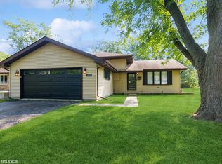 1555 Vincennes St, Crete, IL 60417