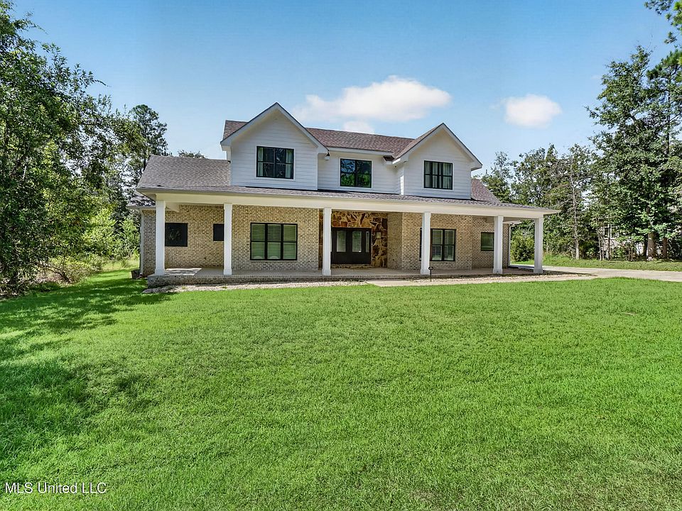 1st image of 758 Turnberry Dr