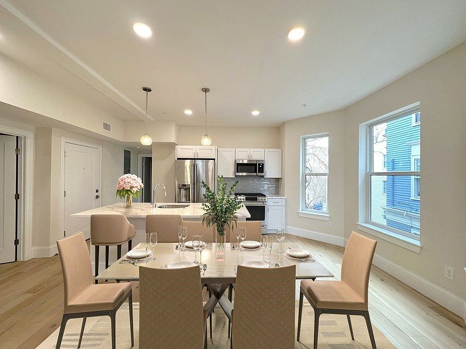 1st image of 12 Arnold Cir #6
