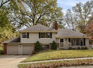 5701 W 92nd St, Overland Park, KS 66207