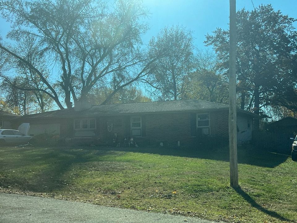 2nd image of 3158 W Edward St