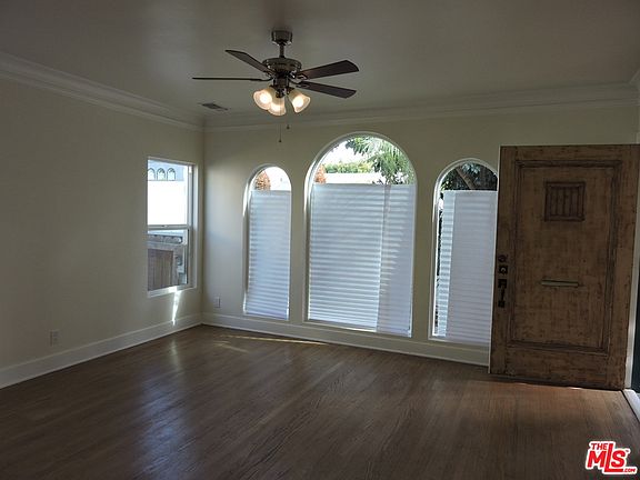 5th image of 567 N Windsor Blvd